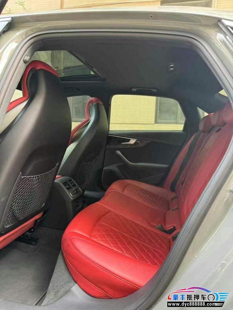 21年奥迪S4轿车抵押车出售