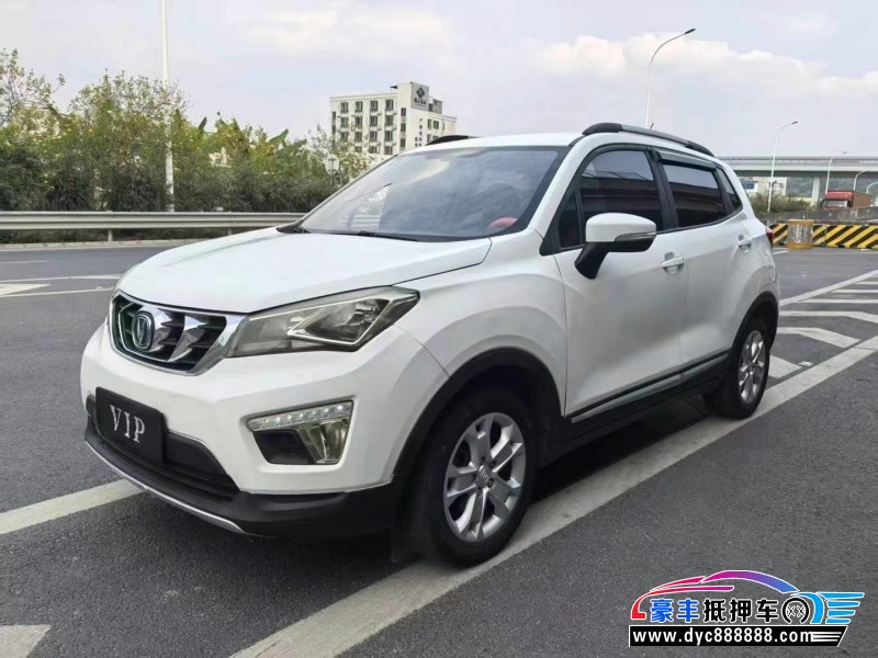 17年长安长安CS15轿车抵押车出售