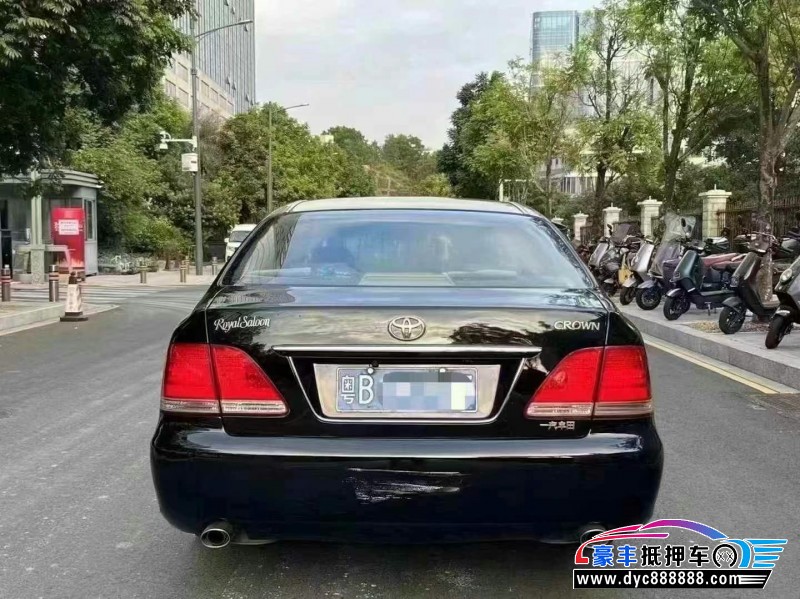 08年丰田皇冠轿车抵押车出售