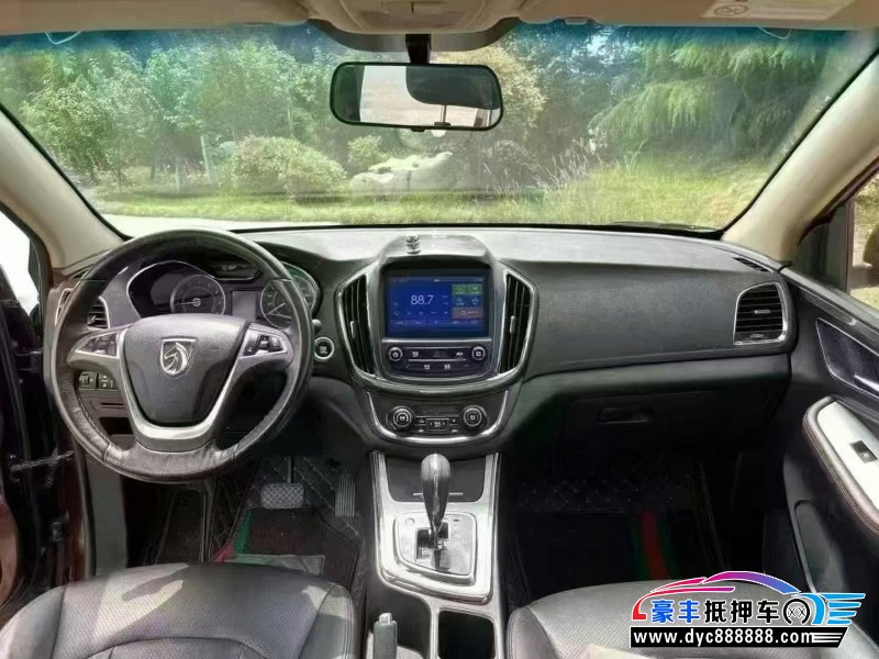 16年宝骏宝骏360轿车抵押车出售