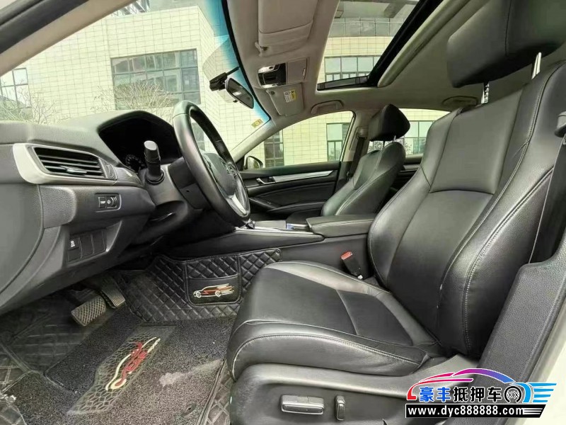 21年本田雅阁轿车抵押车出售