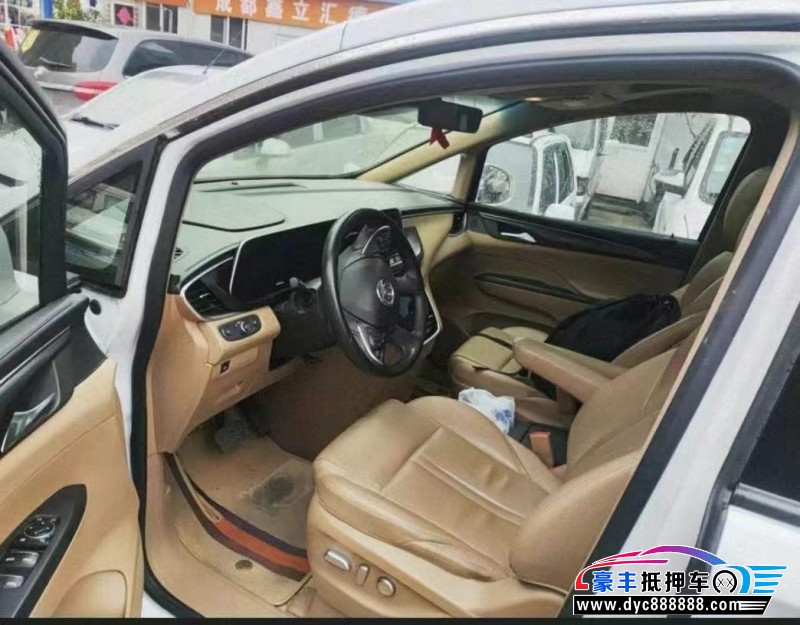 20年别克GL8轿车抵押车出售