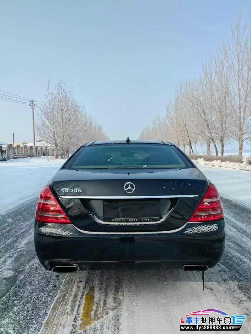 12年奔驰E轿车抵押车出售