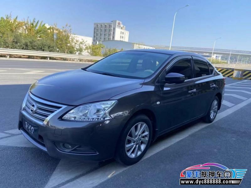 16年日产轩逸轿车抵押车出售