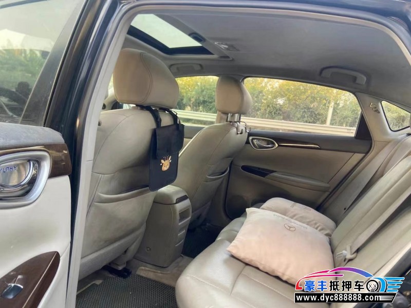 13年日产轩逸轿车抵押车出售