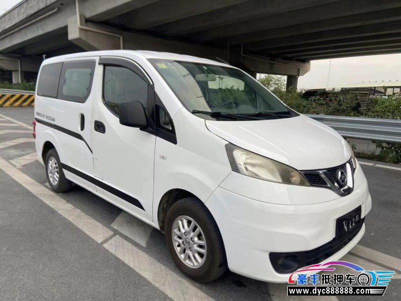 15年日产NV200轿车抵押车出售