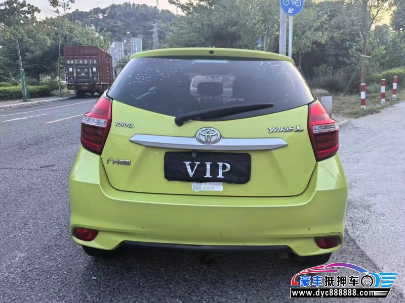 18年丰田YARiS L 致炫轿车抵押车出售