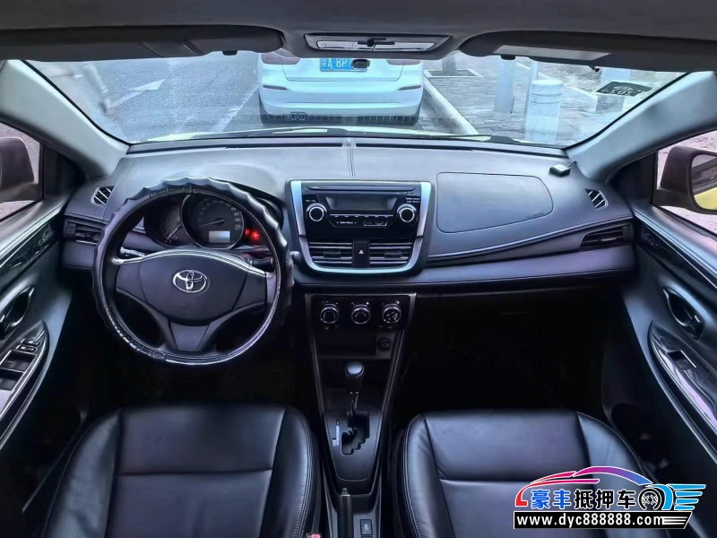 18年丰田YARiS L 致炫轿车抵押车出售