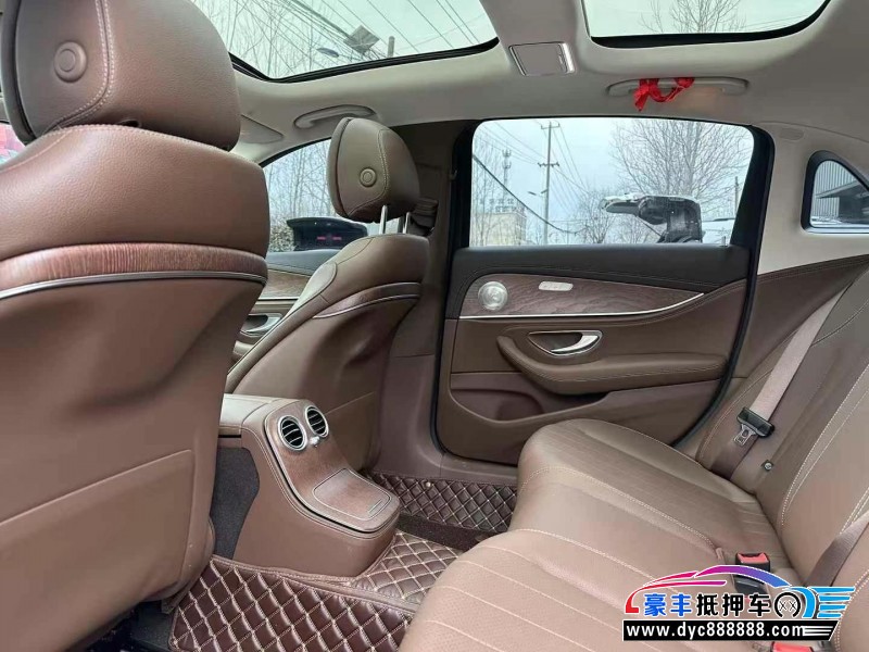 23年奔驰E轿车抵押车出售