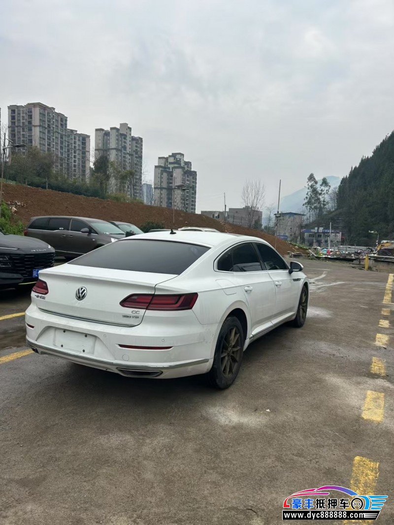 19年大众CC轿车抵押车出售