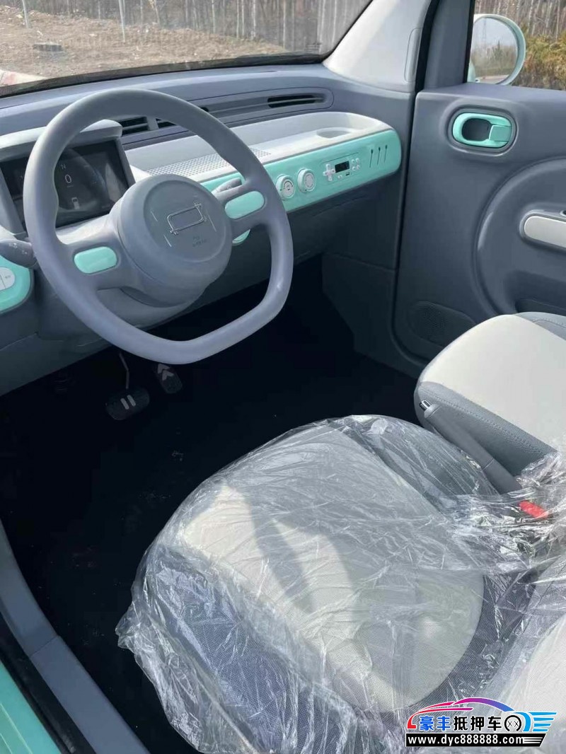 24年奔腾小马轿车抵押车出售