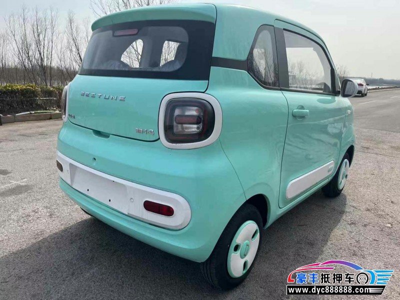 24年奔腾小马轿车抵押车出售