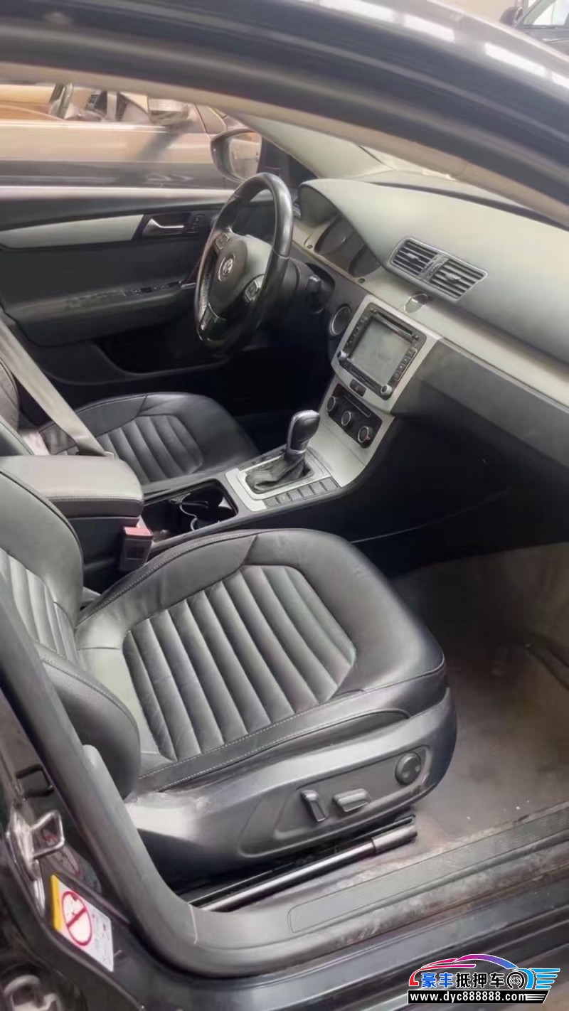 14年大众迈腾轿车抵押车出售