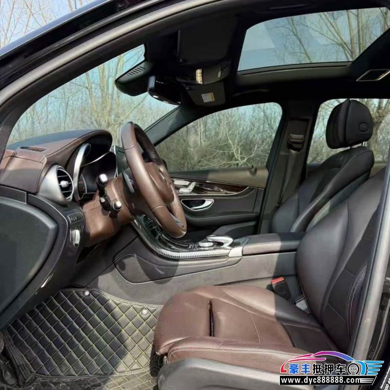 19年奔驰GLC轿车抵押车出售