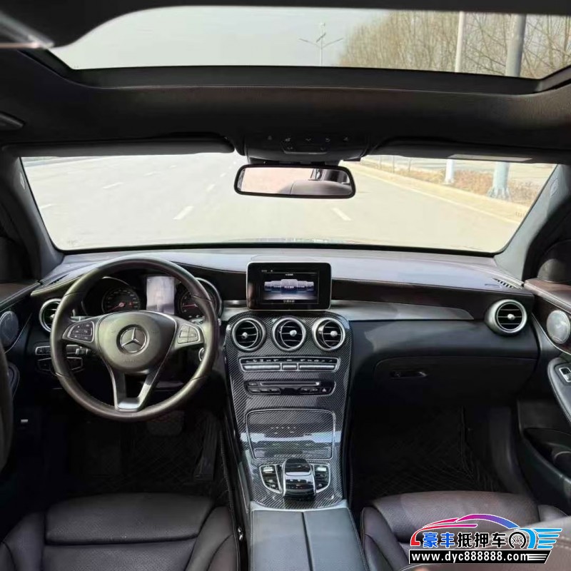 19年奔驰GLC轿车抵押车出售