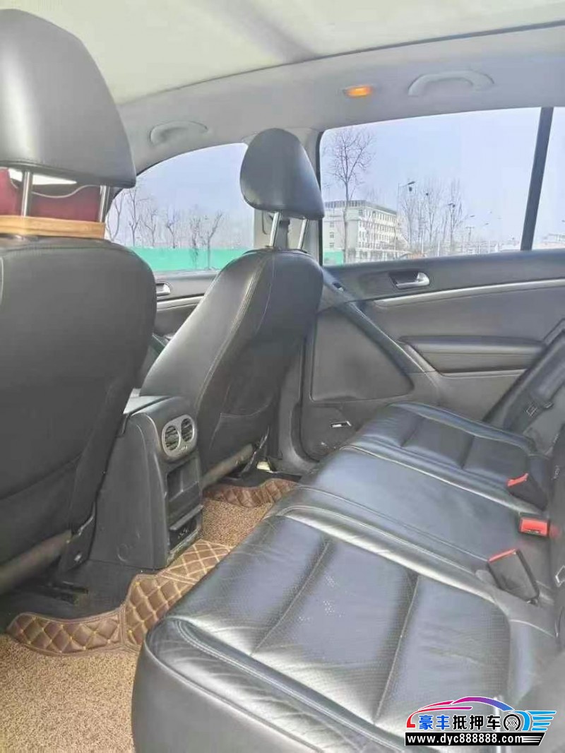 14年大众途观轿车抵押车出售