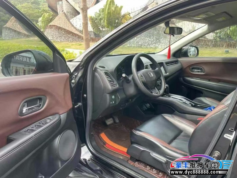 17年本田缤智轿车抵押车出售