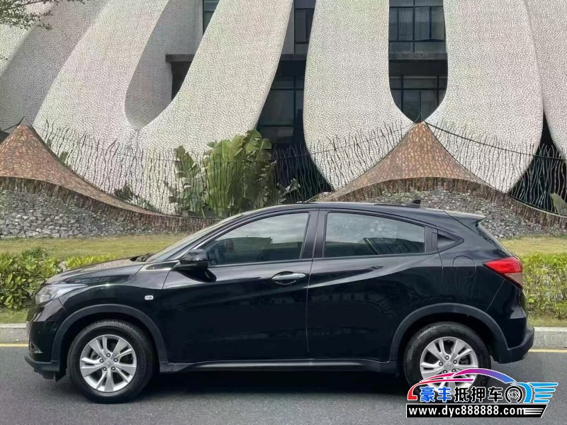 17年本田缤智轿车抵押车出售