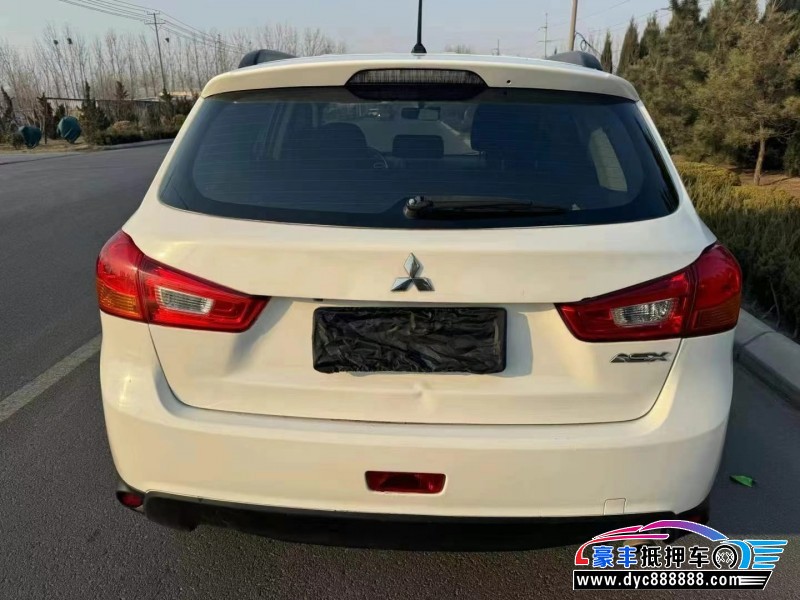 14年三菱劲炫轿车抵押车出售