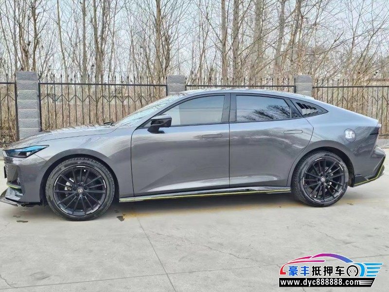 22年长安长安UNI轿车抵押车出售