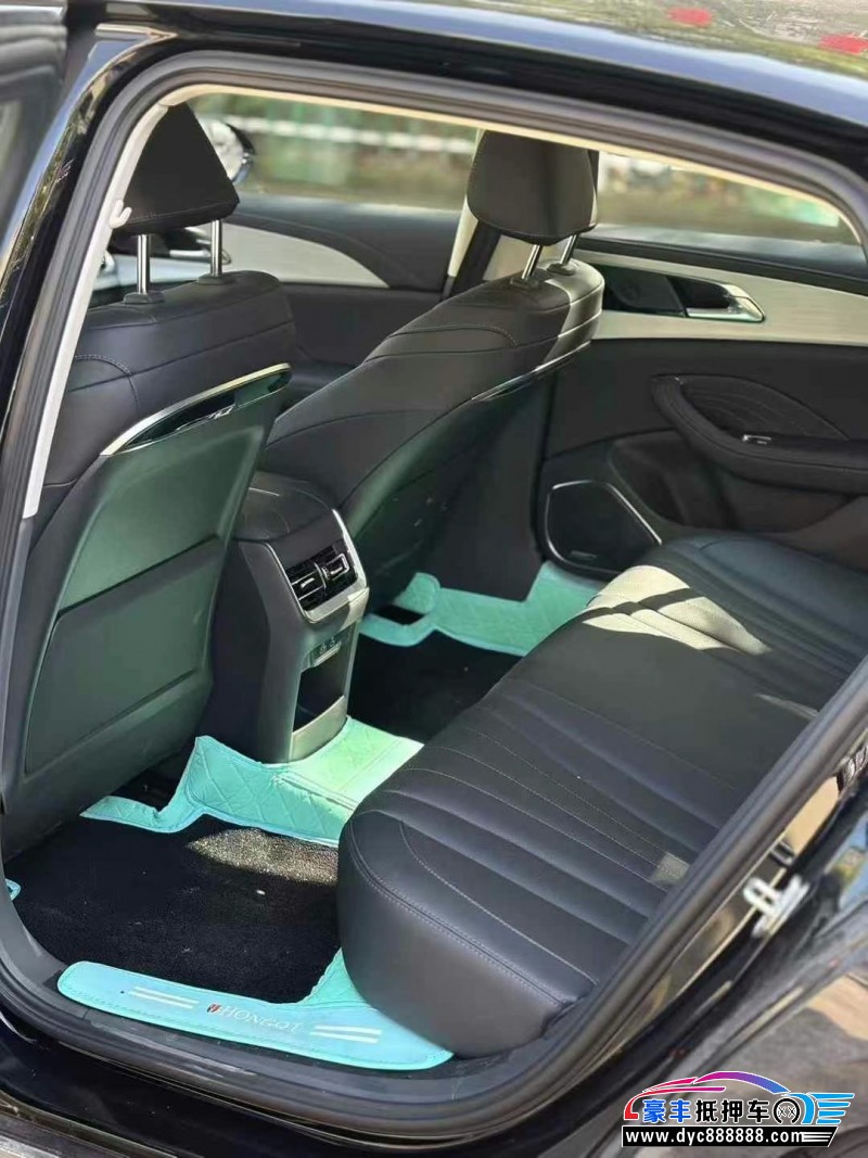 25年红旗H5轿车抵押车出售