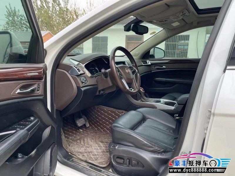 17年凯迪拉克SRX轿车抵押车出售