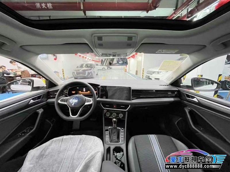 25年大众速腾轿车抵押车出售