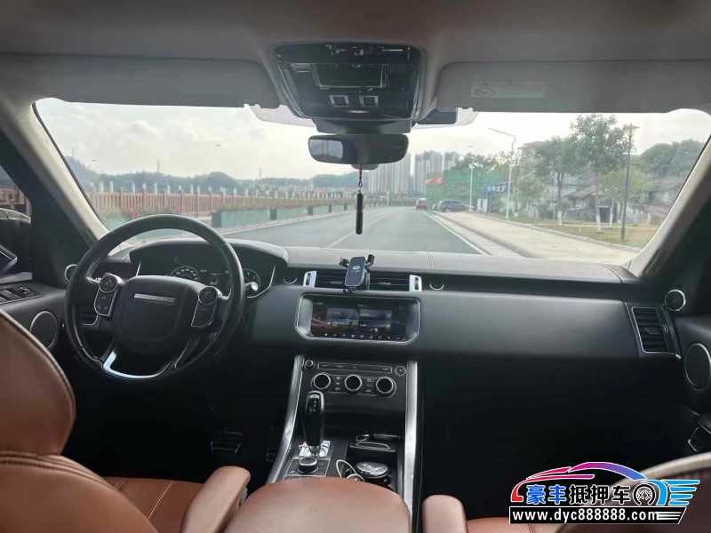 17年路虎揽胜运动版轿车抵押车出售