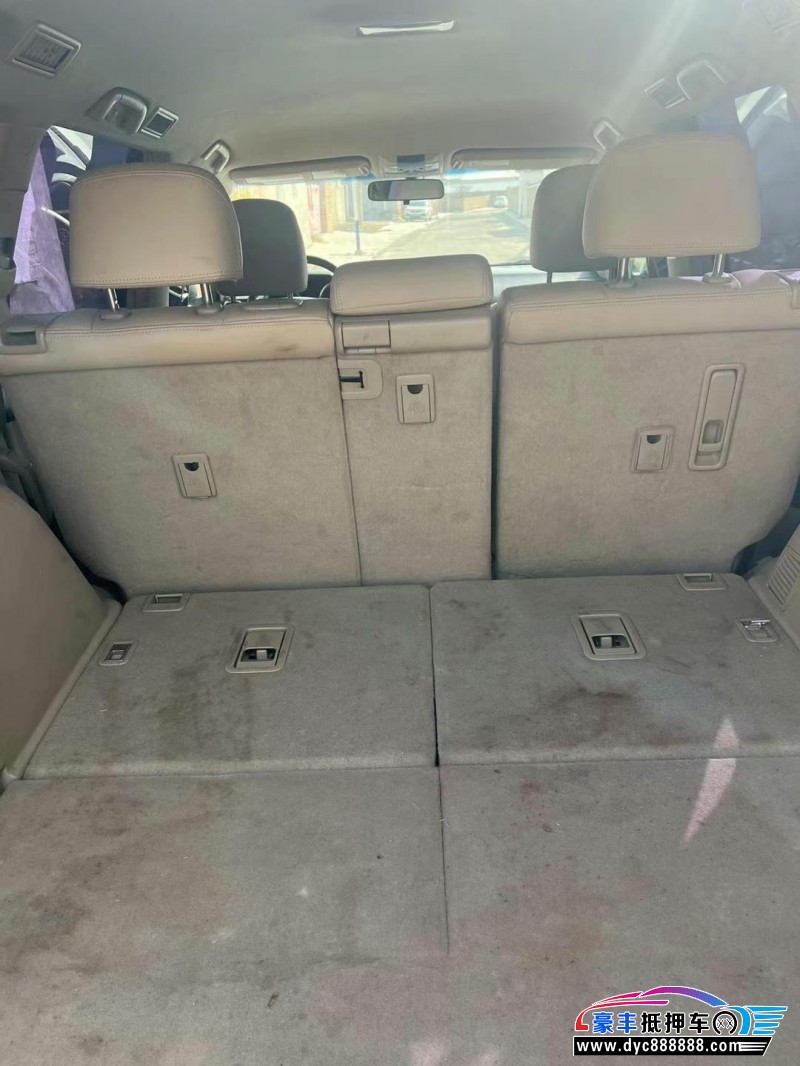 12年丰田普拉多（霸道）轿车抵押车出售