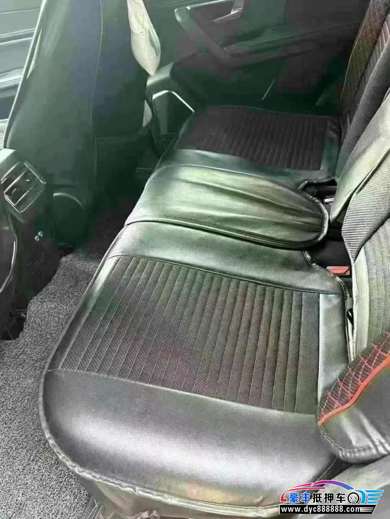 20年比亚迪宋轿车抵押车出售