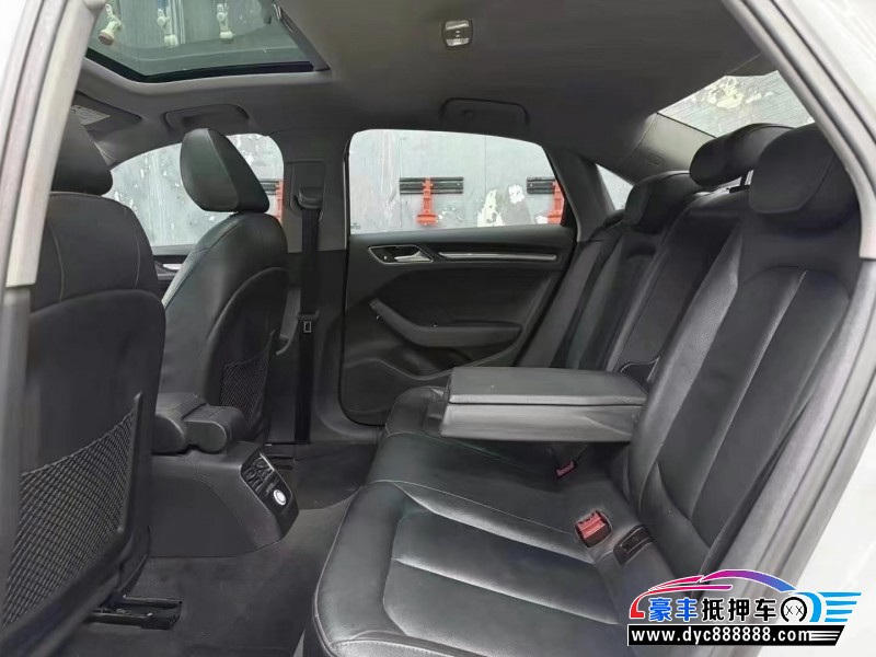 20年奥迪A3轿车抵押车出售