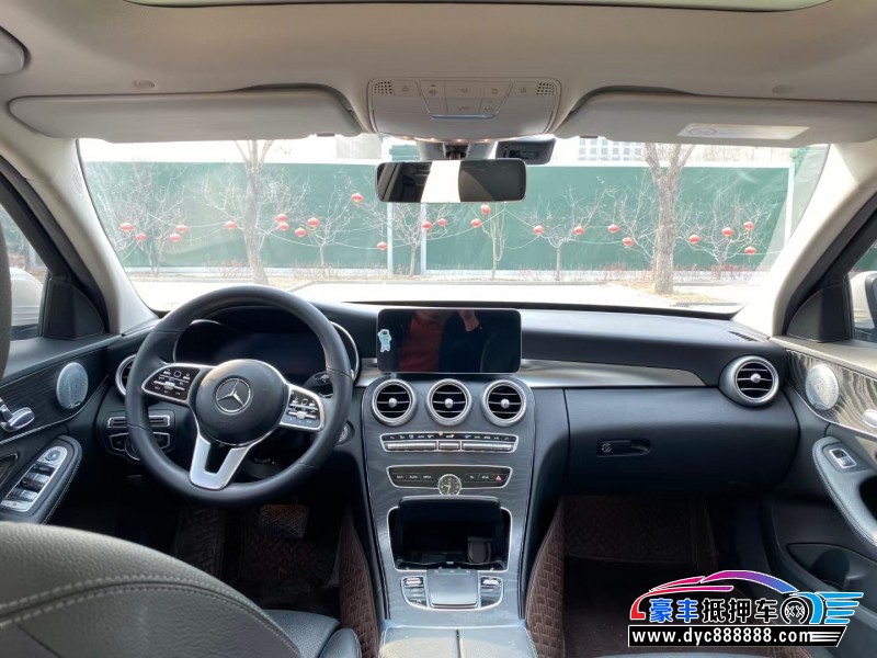 21年奔驰C轿车抵押车出售