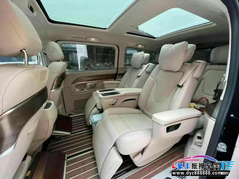 23年奔驰V轿车抵押车出售