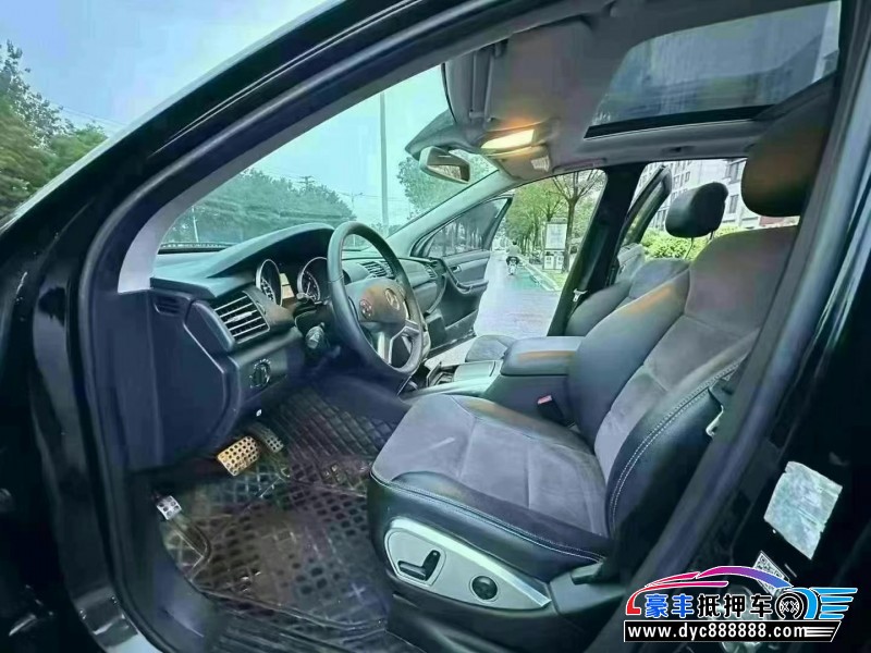 16年奔驰R轿车抵押车出售