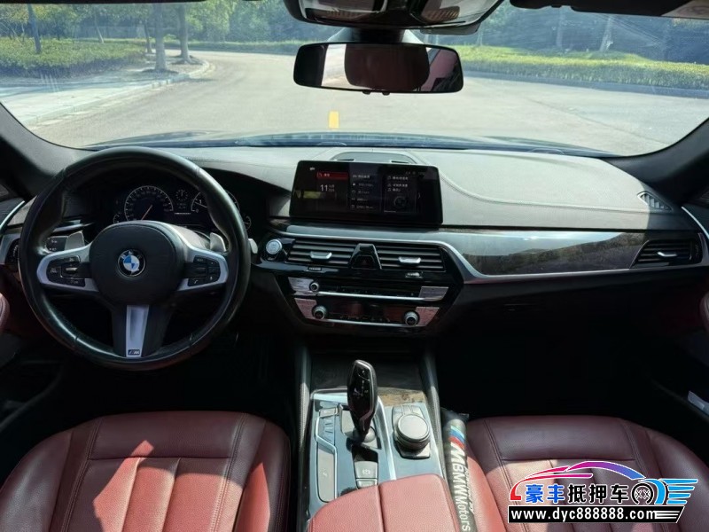 19年宝马5系轿车抵押车出售