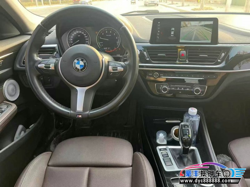 20年宝马1系轿车抵押车出售