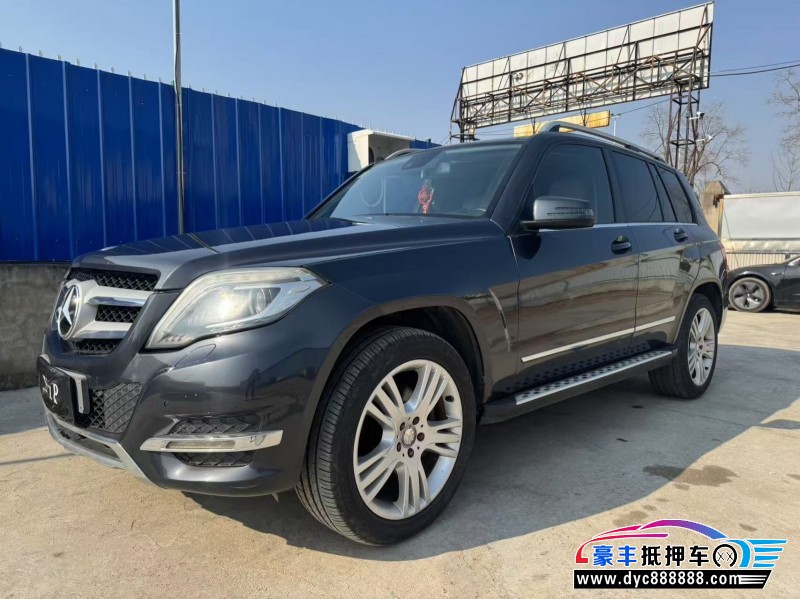 13年奔驰GLK轿车抵押车出售