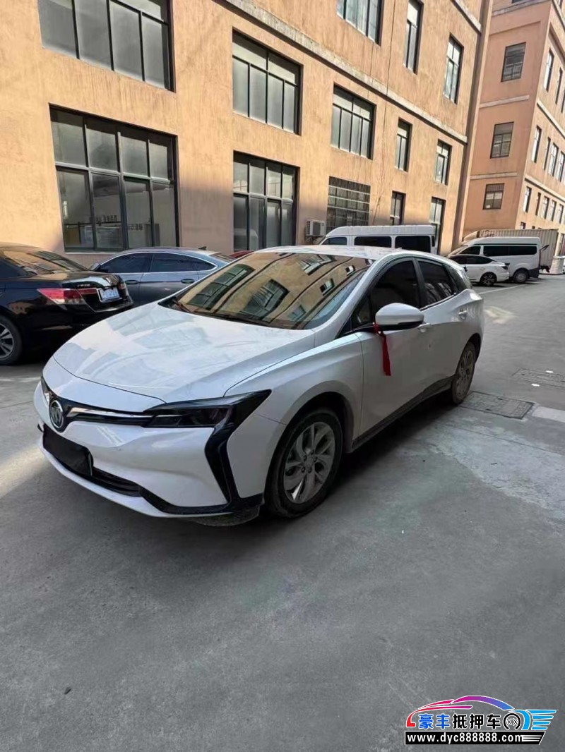 24年别克微蓝轿车抵押车出售