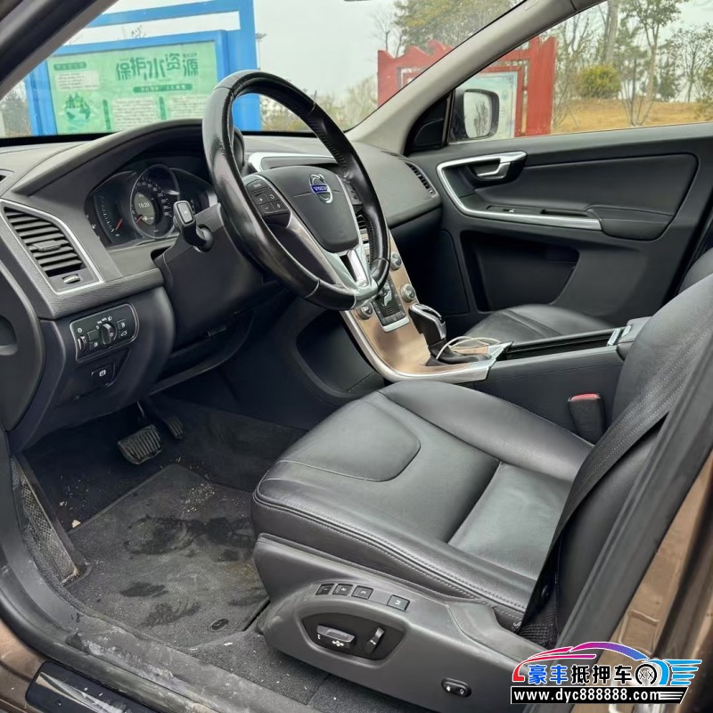 15年沃尔沃XC60轿车抵押车出售