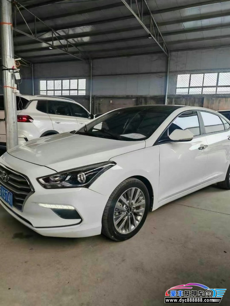 19年现代名图轿车抵押车出售