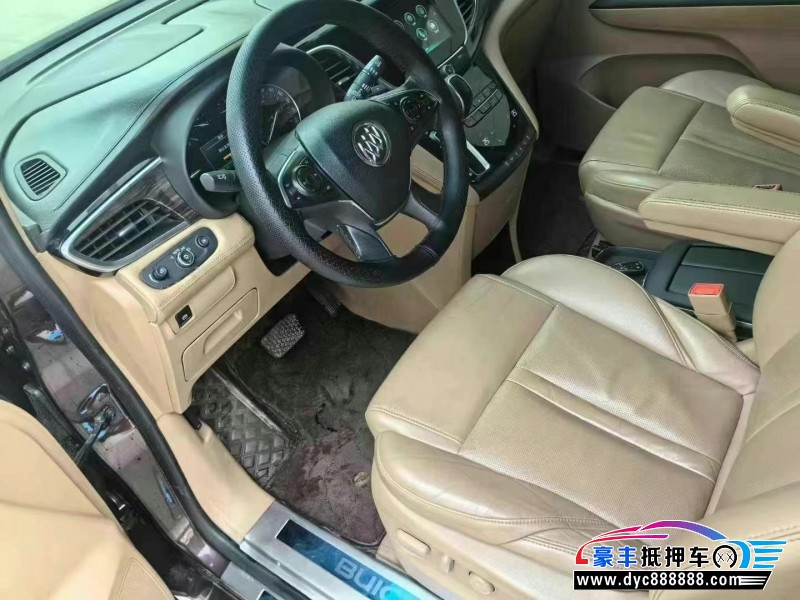 17年别克GL8轿车抵押车出售