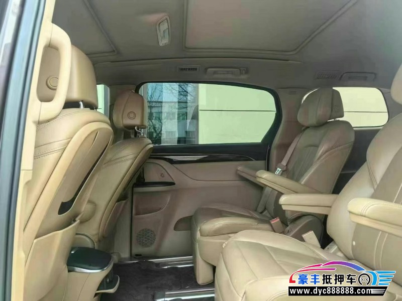 17年别克GL8轿车抵押车出售