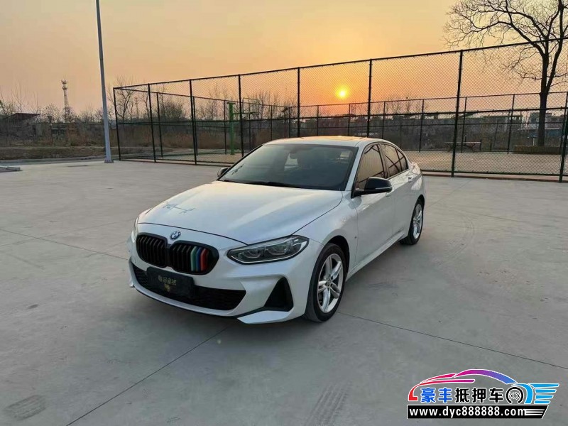 22年宝马1系轿车抵押车出售