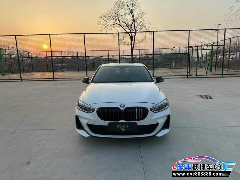 22年宝马1系轿车抵押车出售