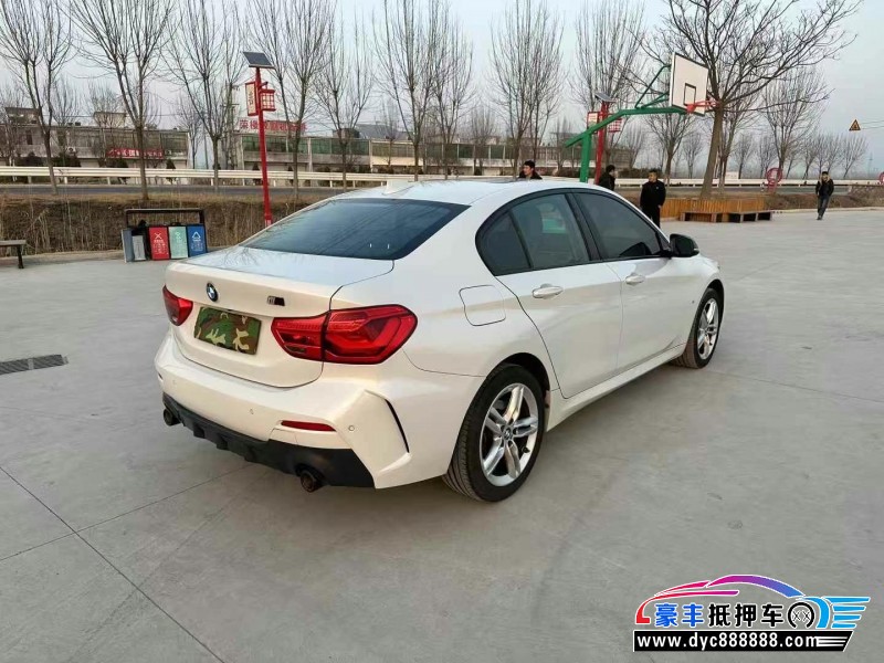 22年宝马1系轿车抵押车出售