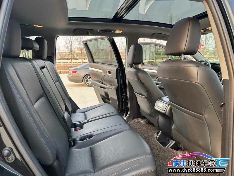 21年丰田汉兰达轿车抵押车出售