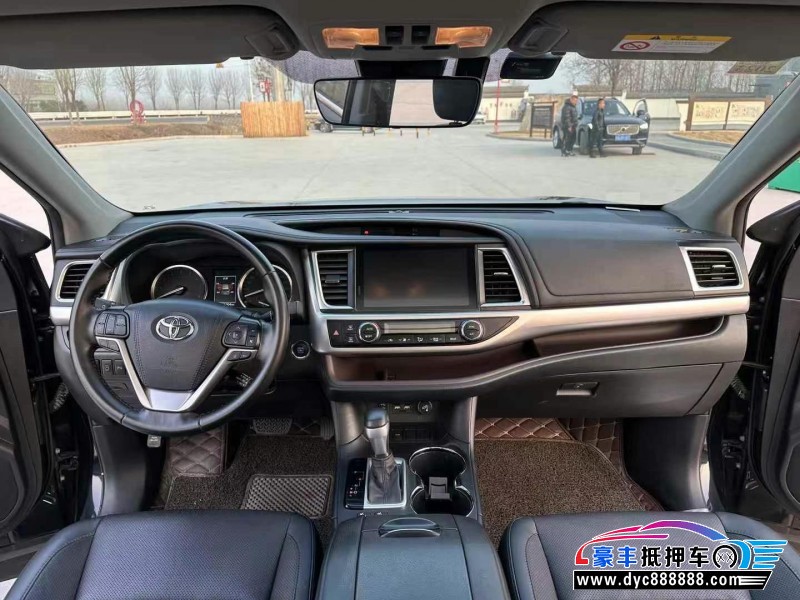 21年丰田汉兰达轿车抵押车出售