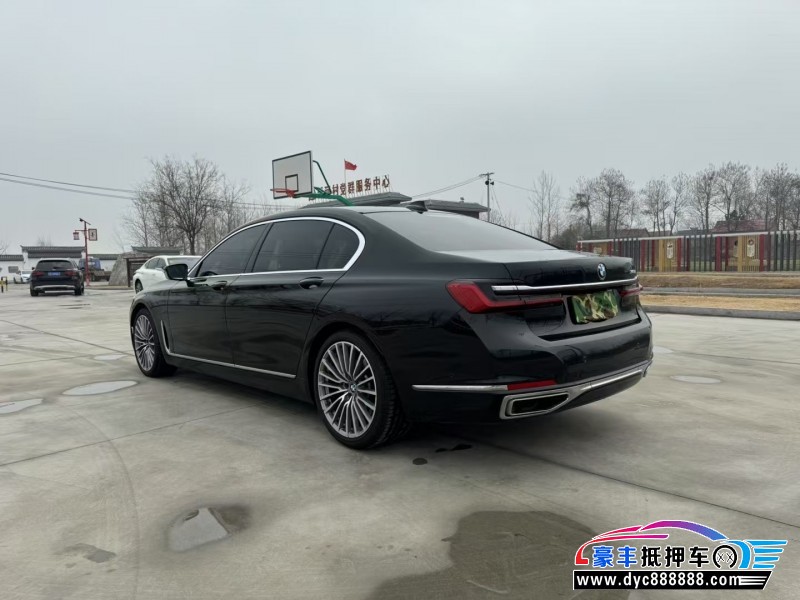 21年宝马7系轿车抵押车出售