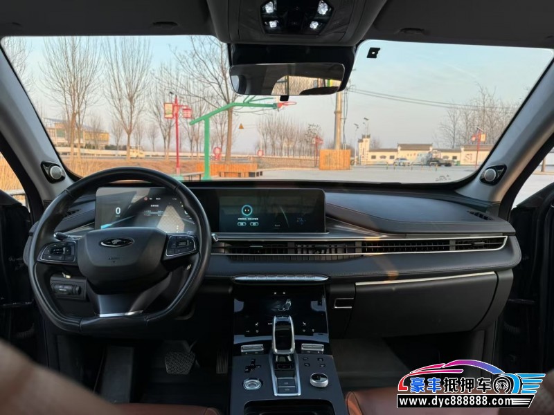 20年奇瑞瑞虎8轿车抵押车出售