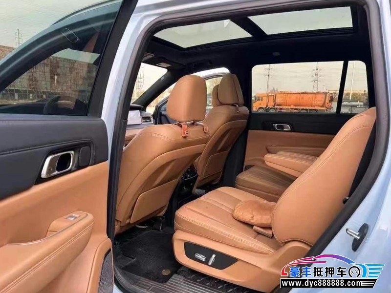 21年理想ONE轿车抵押车出售